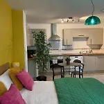 - Cabot Circus Apartment