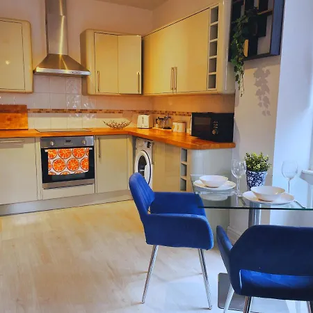 - Cabot Circus Apartment Bristol