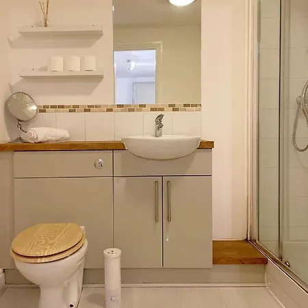 - Cabot Circus Apartment Bristol