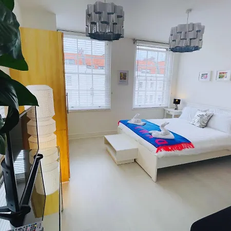 - Cabot Circus Bristol