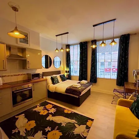 - Cabot Circus Appartement *