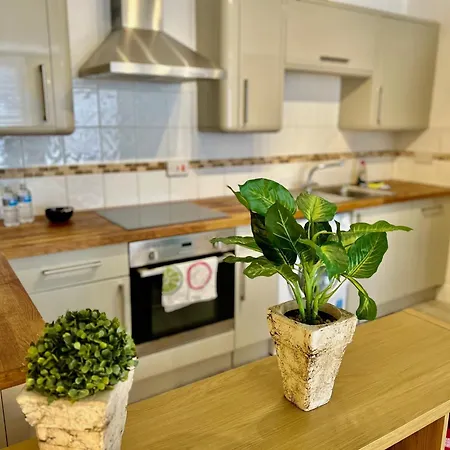 Apartment - Cabot Circus *