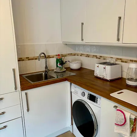 - Cabot Circus Appartement *