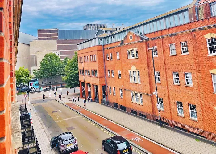 - Cabot Circus * Bristol