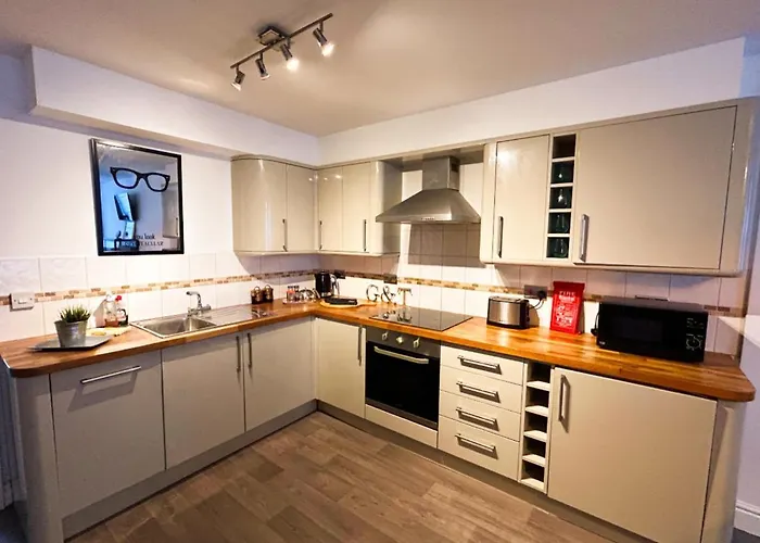 - Cabot Circus Apartment Bristol