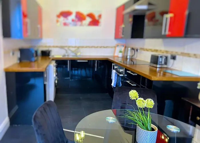 - Cabot Circus Apartment *