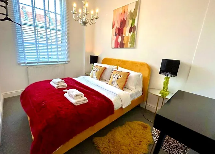 - Cabot Circus * Bristol