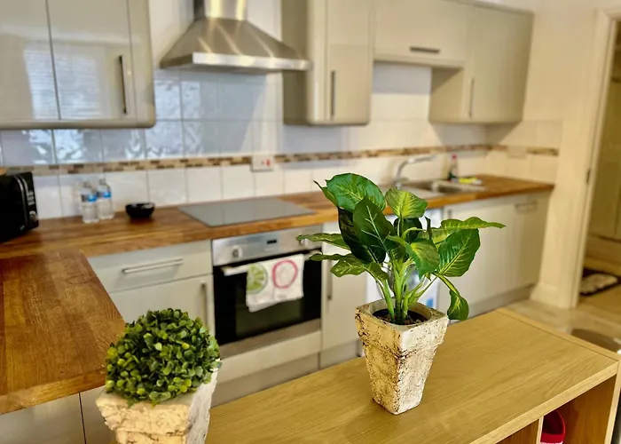 Apartment - Cabot Circus *