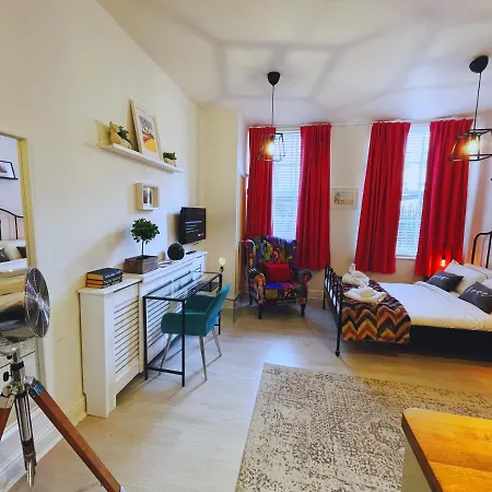 - Cabot Circus Apartament Bristol