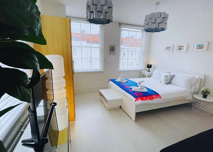 - Cabot Circus Bristol