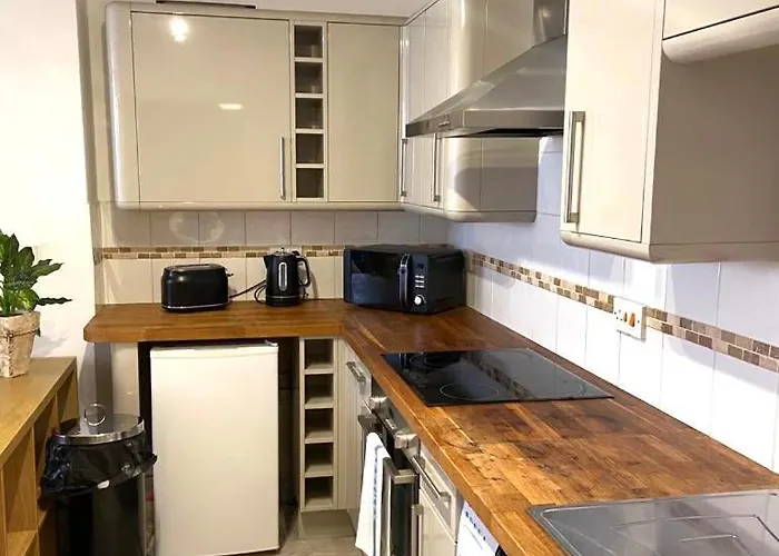 - Cabot Circus Apartamento