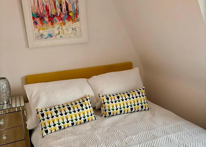 - Cabot Circus Apartamento *